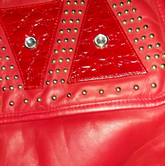 Donated - Picture 3 of 7